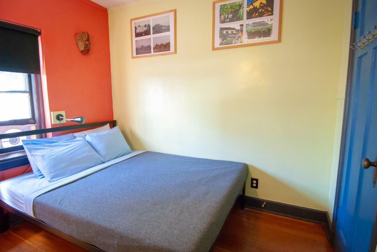 Ocean Island Inn | Backpackers | Suites Victoria Oda fotoğraf